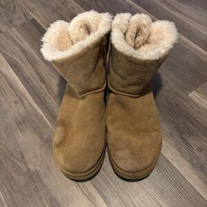 UGG Brown Shearling-Lined Winter Boots